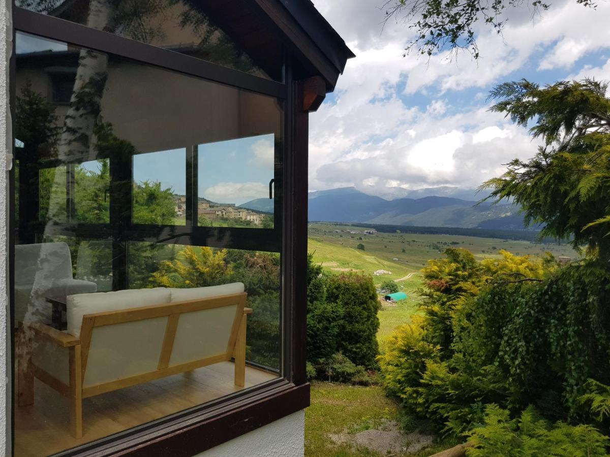 Chalet Pres Des Pistes Avec Vue Panoramique Les Angles  Kültér fotó
